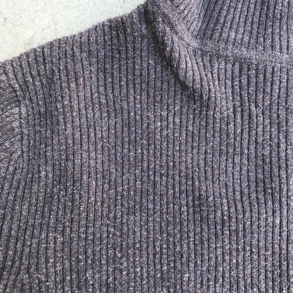 Turtle neck - Picture 2 of 2
